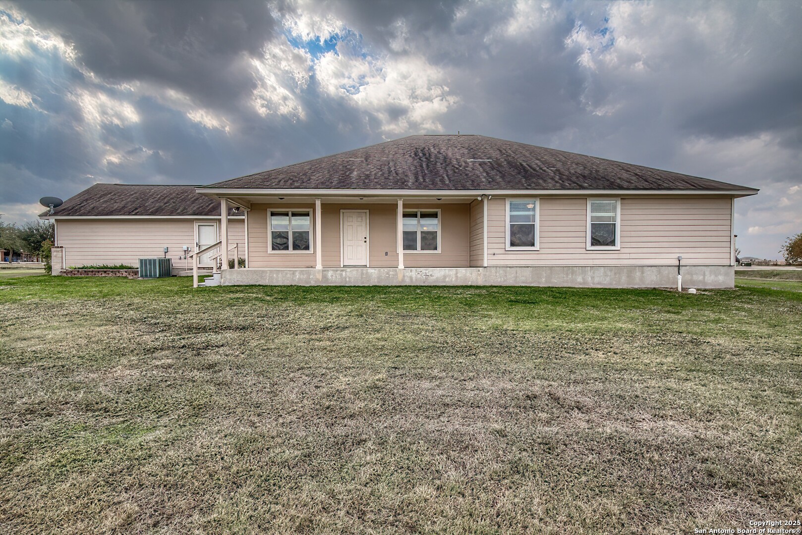 123 Colette Marion TX 78124