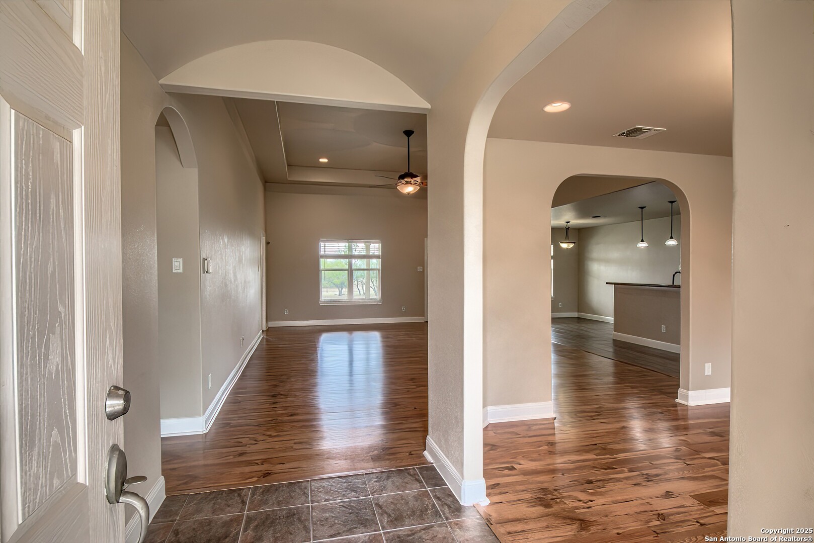 123 Colette Marion TX 78124