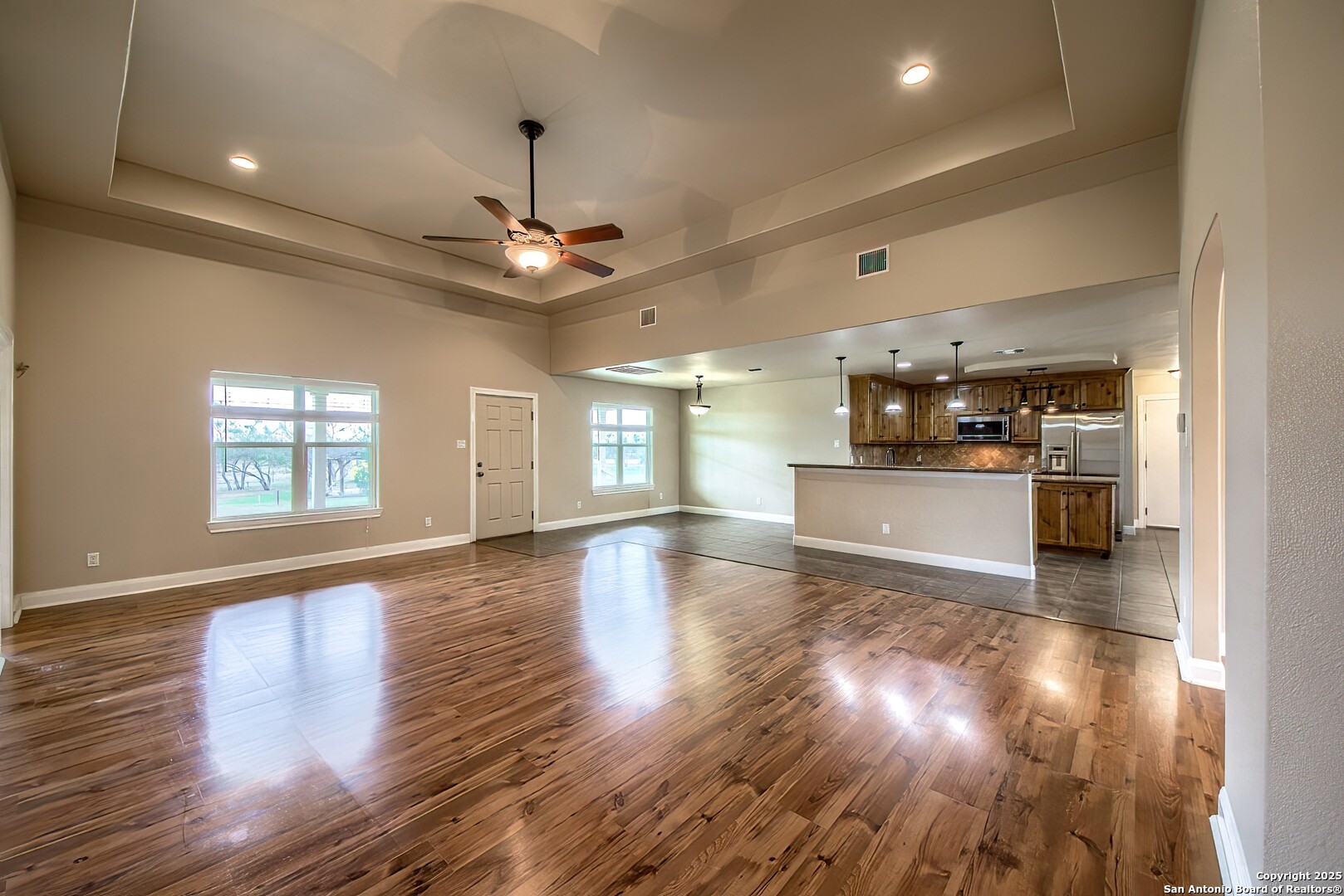 123 Colette Marion TX 78124
