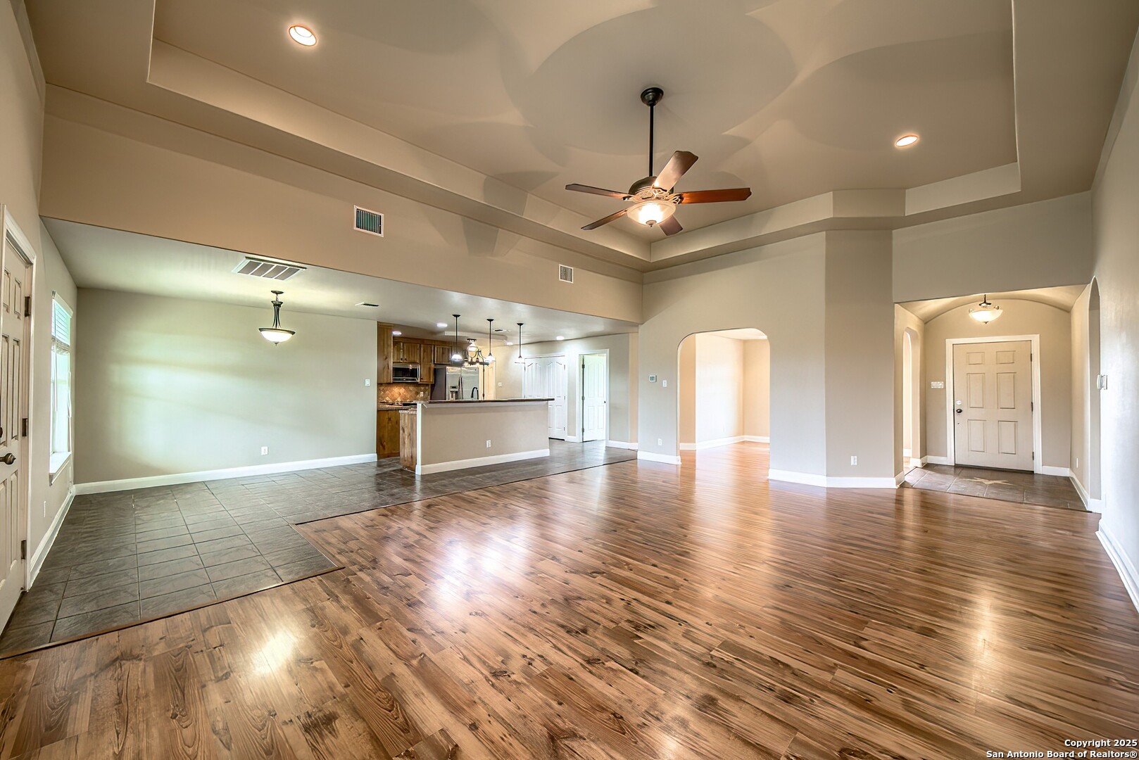 123 Colette Marion TX 78124