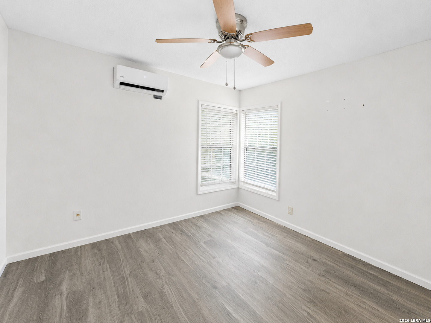 914 Glamis Avenue San Antonio TX 78223