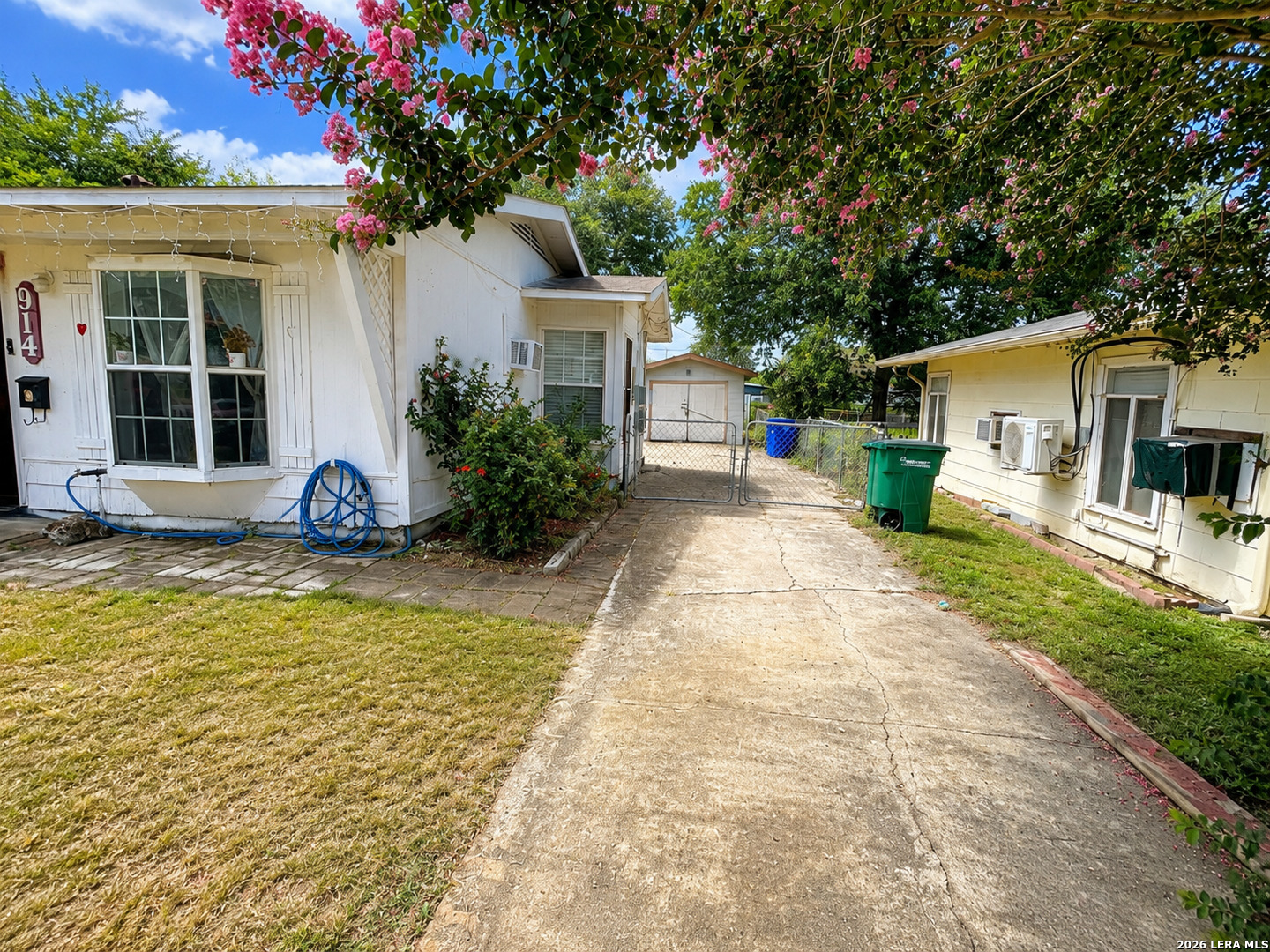 914 Glamis Avenue San Antonio TX 78223