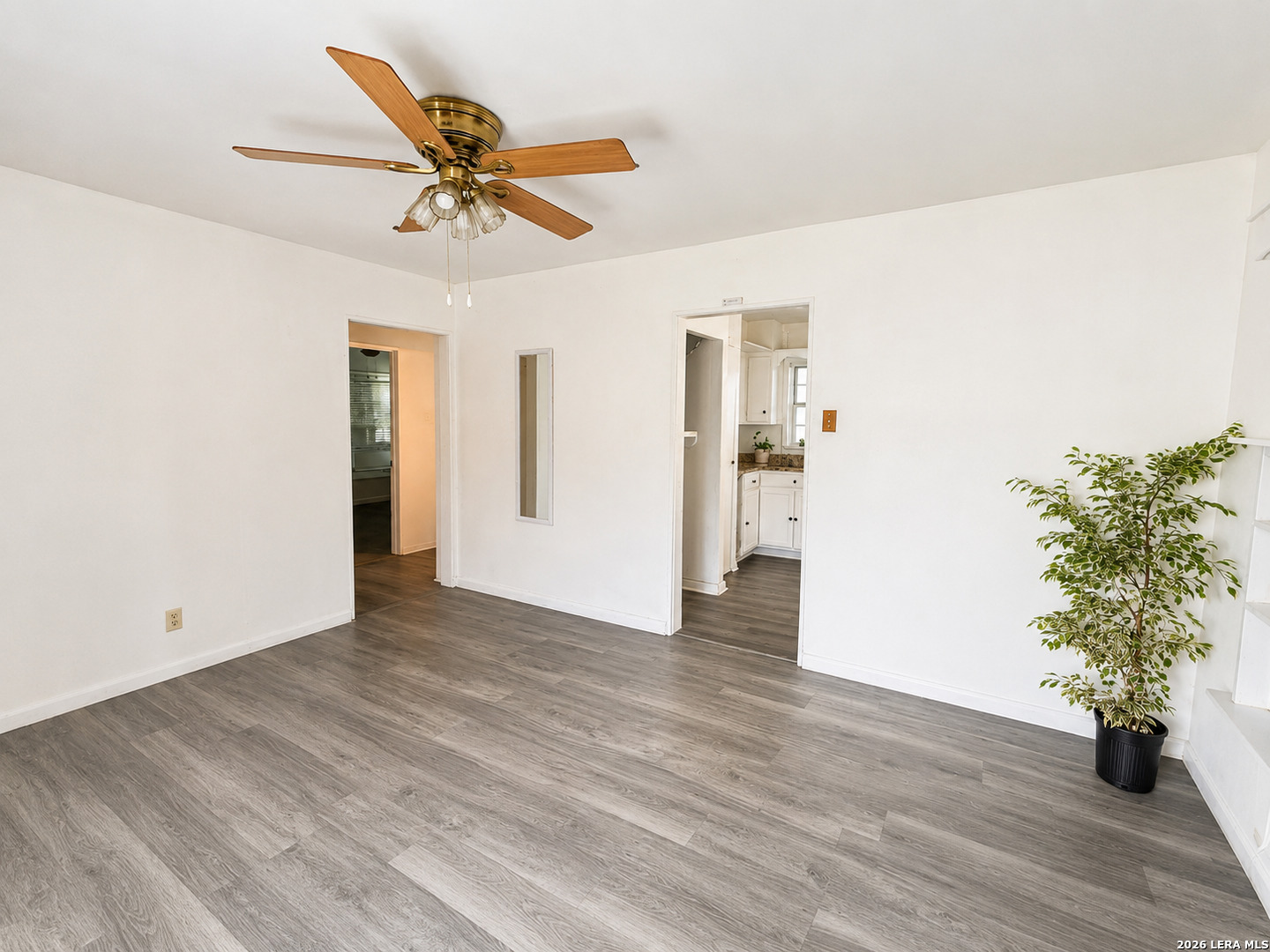 914 Glamis Avenue San Antonio TX 78223