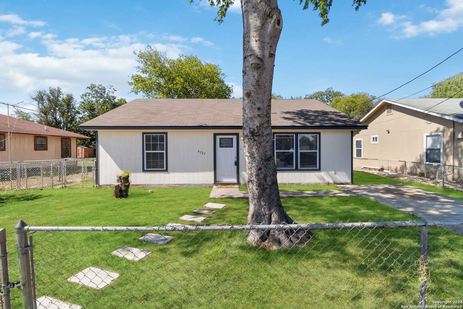 6727 Paro Place San Antonio TX 78227