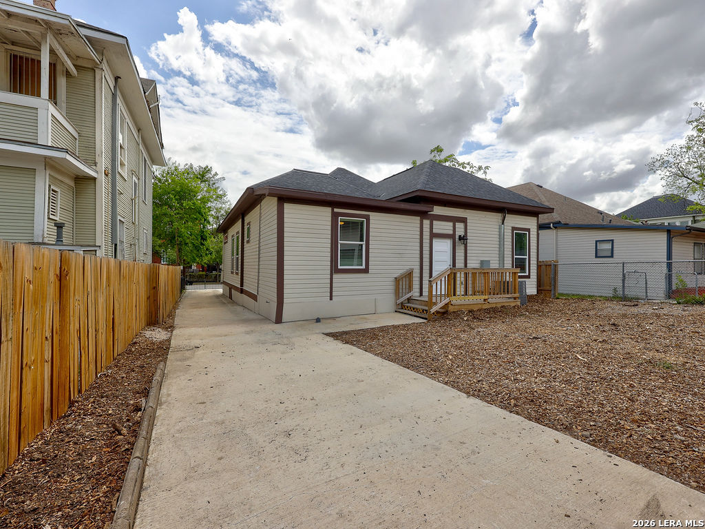 507 W Mistletoe San Antonio TX 78212