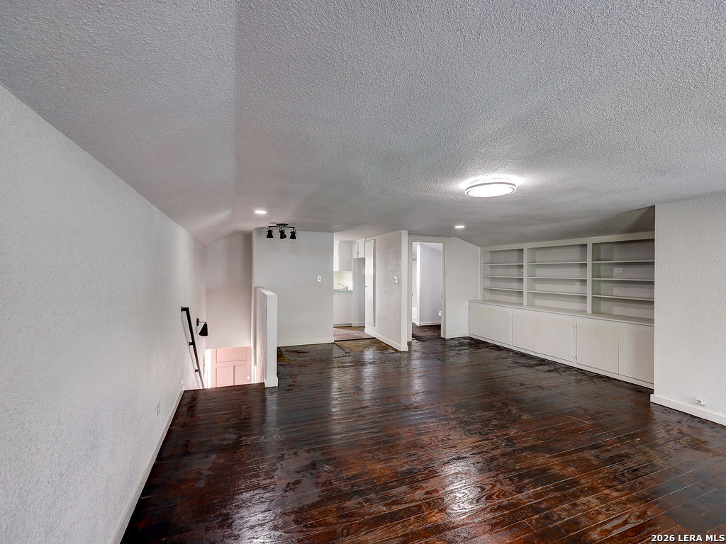 507 W Mistletoe San Antonio TX 78212