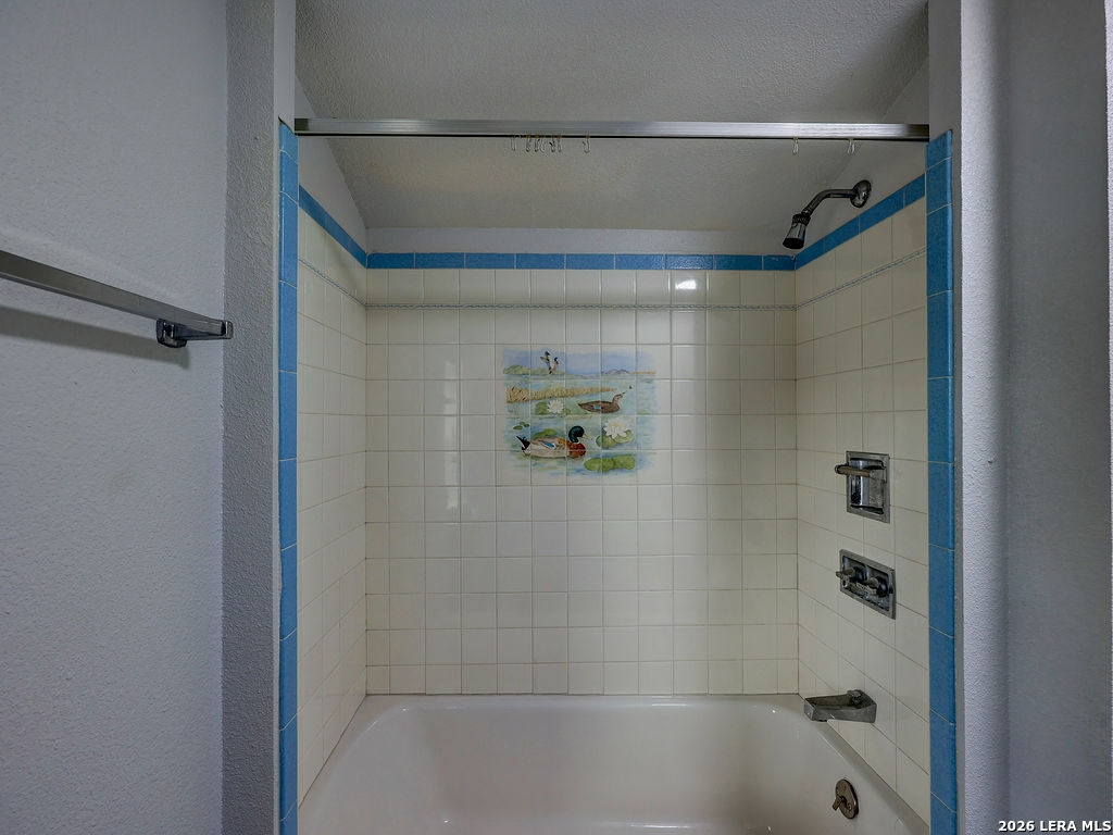 507 W Mistletoe San Antonio TX 78212