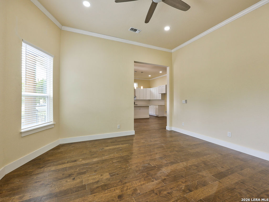 507 W Mistletoe San Antonio TX 78212