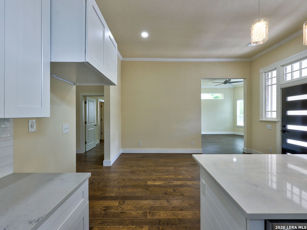 507 W Mistletoe San Antonio TX 78212