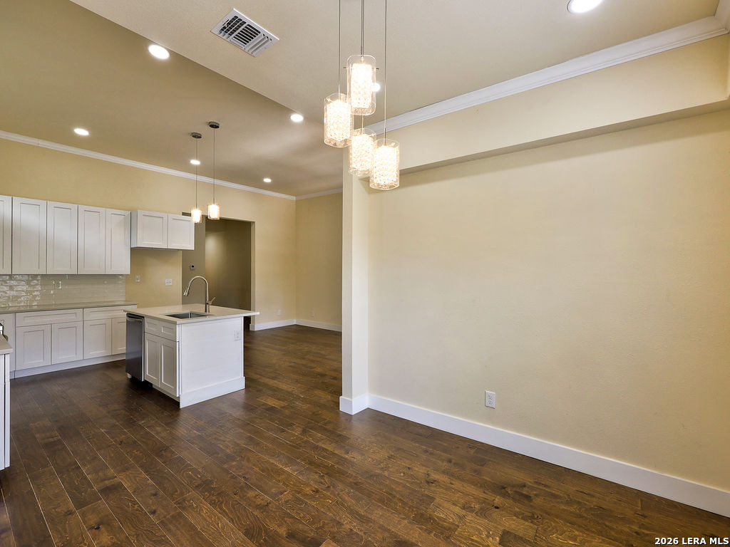 507 W Mistletoe San Antonio TX 78212
