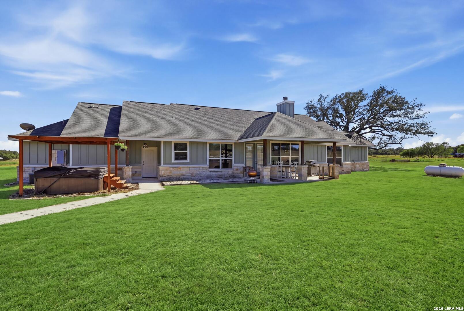 1250 County Road 304 Floresville TX 78114