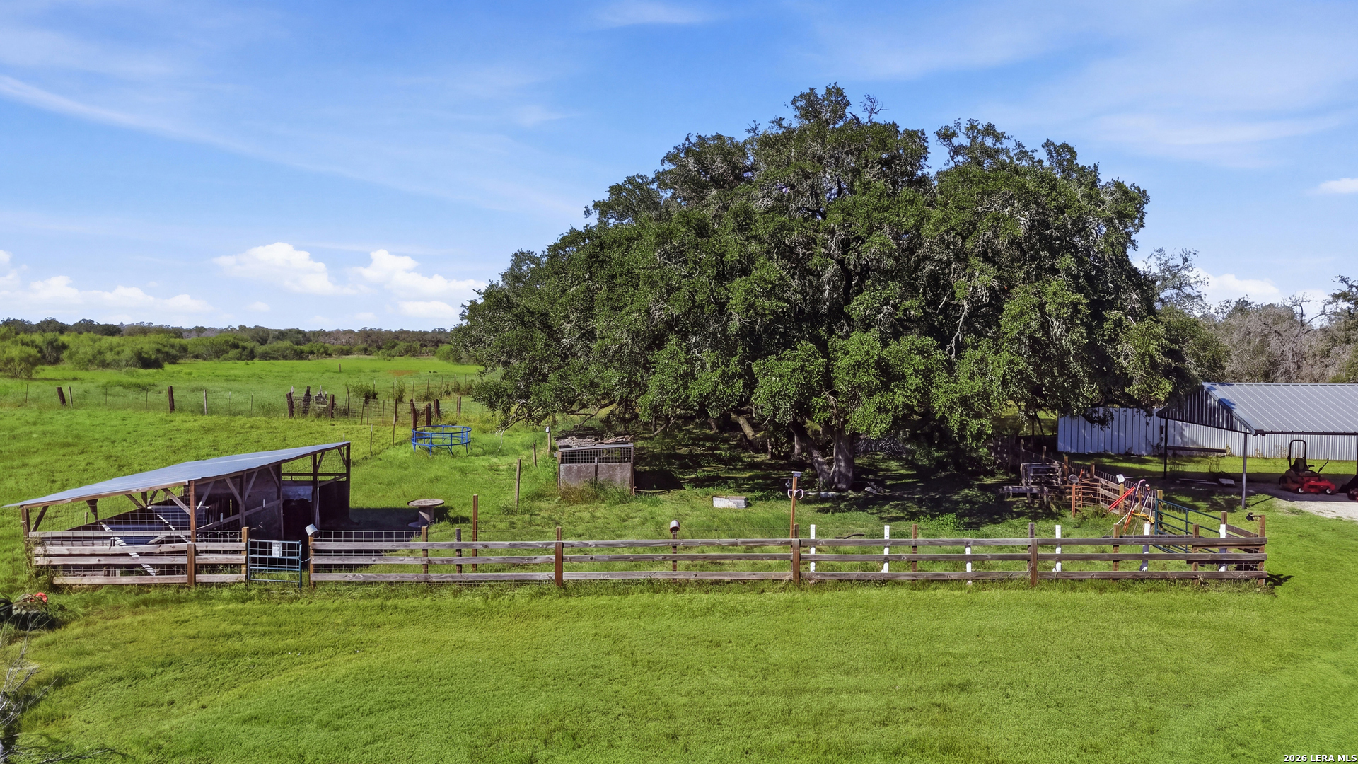 1250 County Road 304 Floresville TX 78114