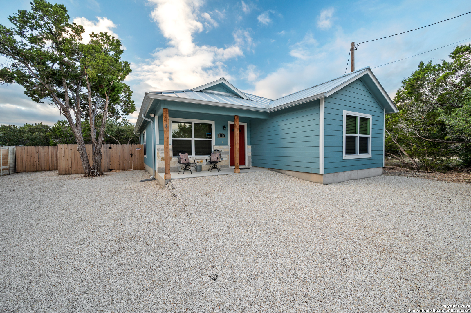 1290 Clearcreek Drive Canyon Lake TX 78133