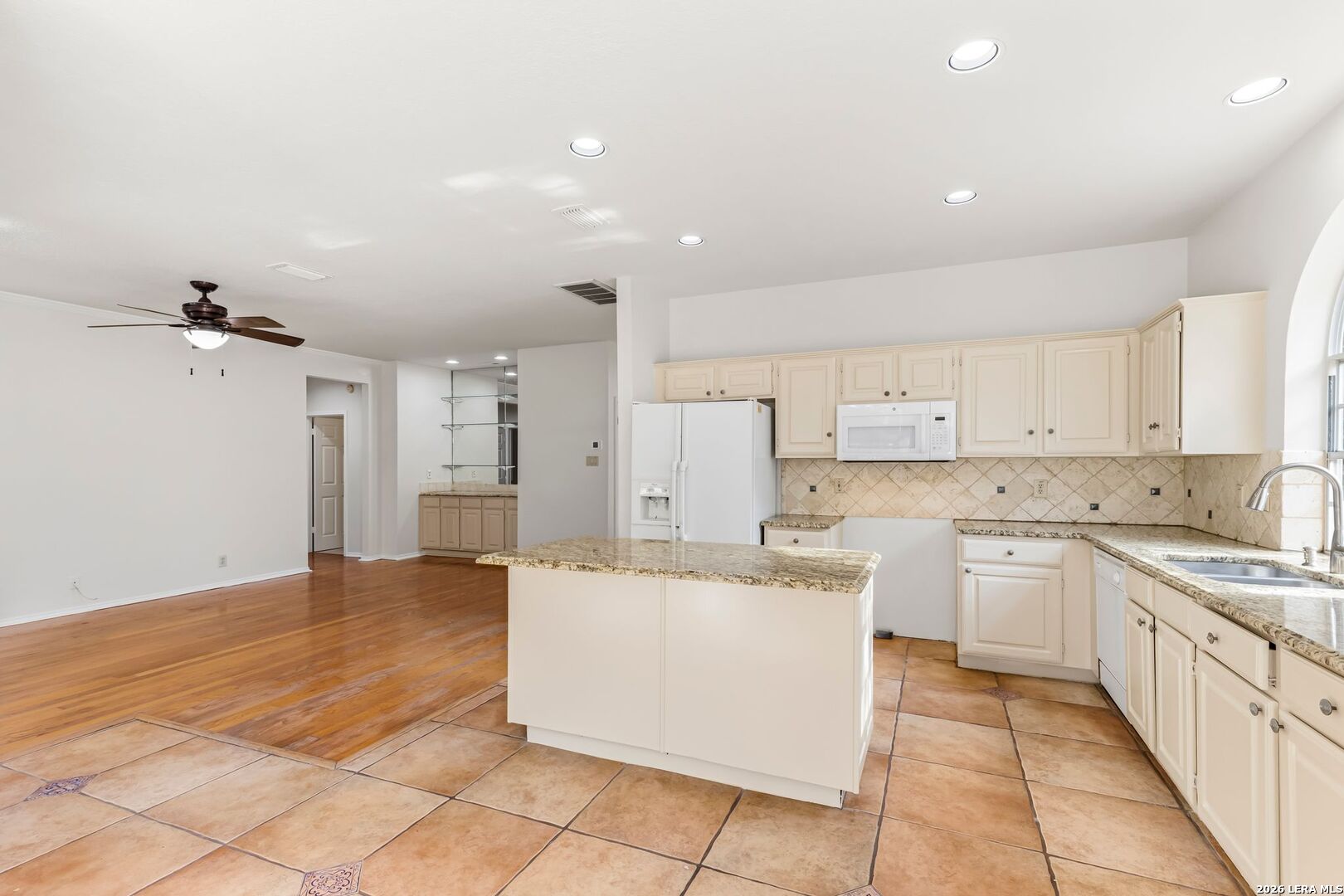 13702 Chittim Woods San Antonio TX 78232