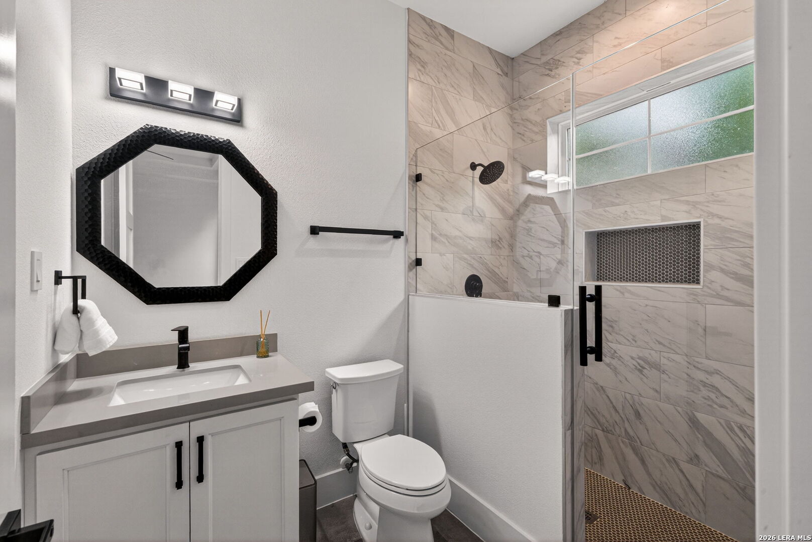 22 Saxby Glen San Antonio TX 78257