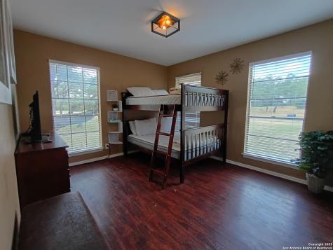 1401 Dezarae 4 San Antonio TX 78253