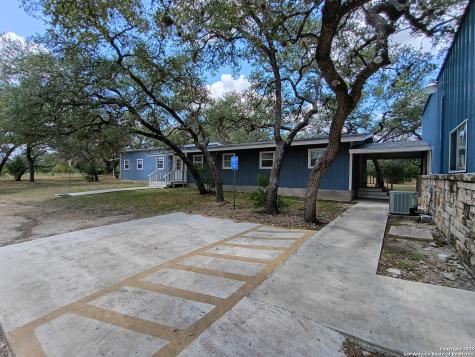 1401 Dezarae 4 San Antonio TX 78253