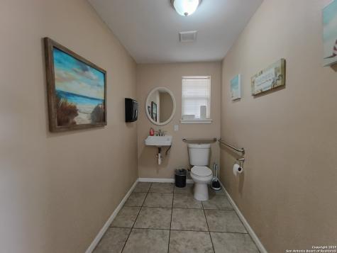 1401 Dezarae 4 San Antonio TX 78253