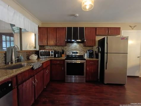 1401 Dezarae 4 San Antonio TX 78253