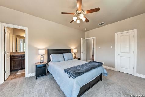507 Enchanted Oak Drive La Vernia TX 78121