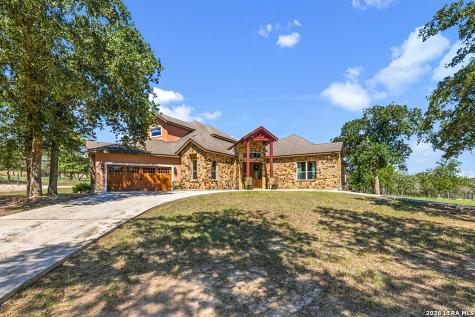 507 Enchanted Oak Drive La Vernia TX 78121
