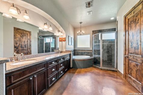 507 Enchanted Oak Drive La Vernia TX 78121