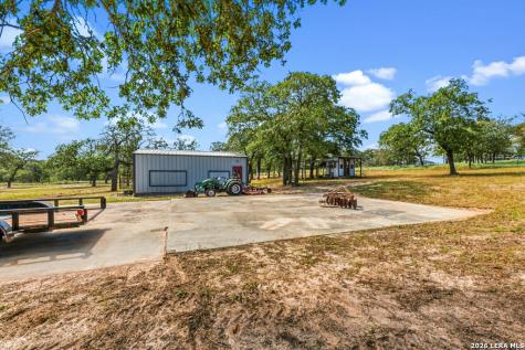 507 Enchanted Oak Drive La Vernia TX 78121