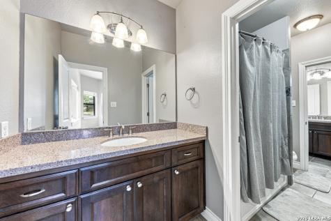 507 Enchanted Oak Drive La Vernia TX 78121