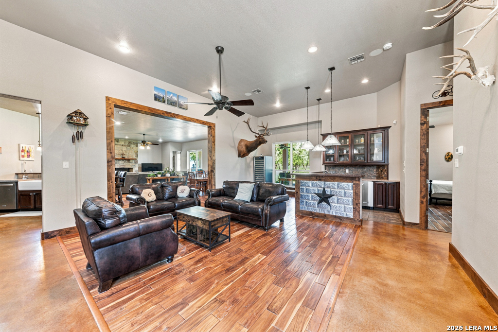 507 Enchanted Oak Drive La Vernia TX 78121