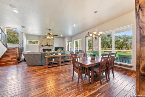 507 Enchanted Oak Drive La Vernia TX 78121