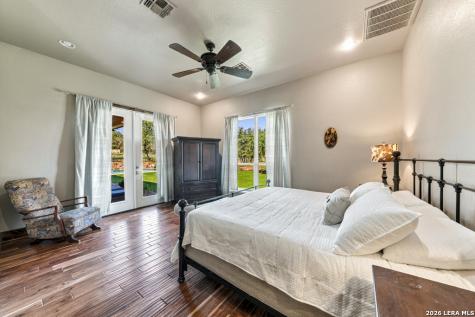 507 Enchanted Oak Drive La Vernia TX 78121