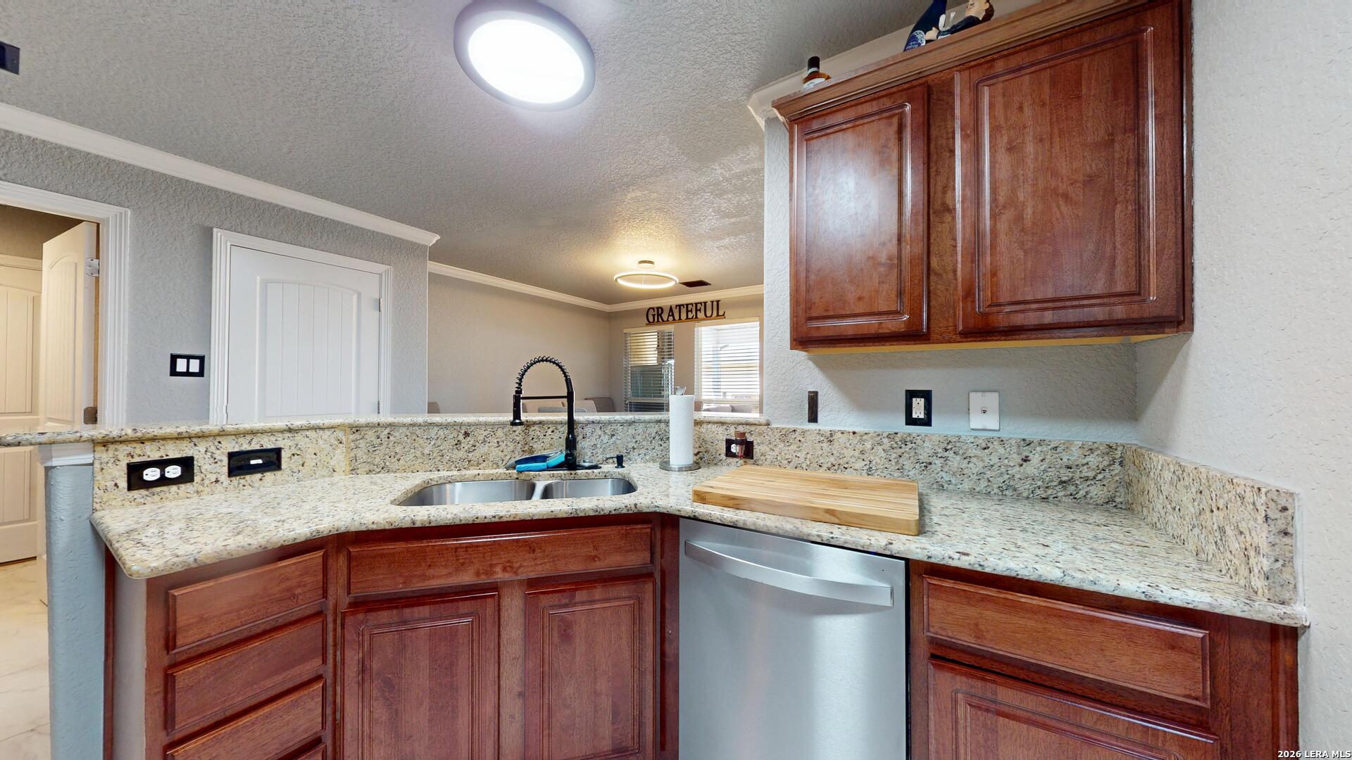 6127 Royal Ridge San Antonio TX 78239