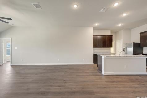 6754 Red Buffalo Trail San Antonio TX 78253