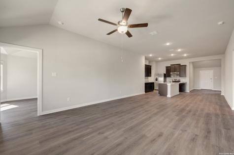 6754 Red Buffalo Trail San Antonio TX 78253