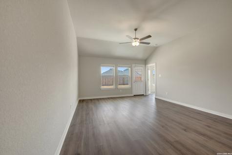 6754 Red Buffalo Trail San Antonio TX 78253