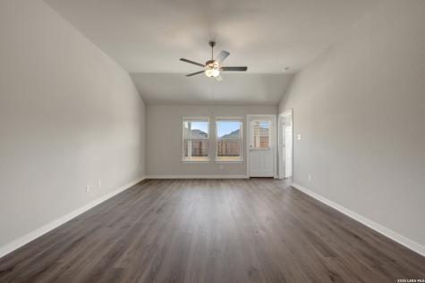 6754 Red Buffalo Trail San Antonio TX 78253