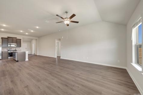 6754 Red Buffalo Trail San Antonio TX 78253