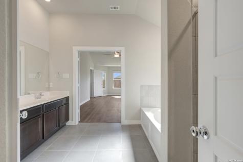6754 Red Buffalo Trail San Antonio TX 78253