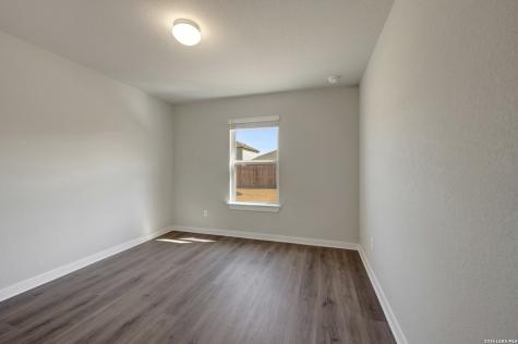 6754 Red Buffalo Trail San Antonio TX 78253