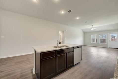 6754 Red Buffalo Trail San Antonio TX 78253