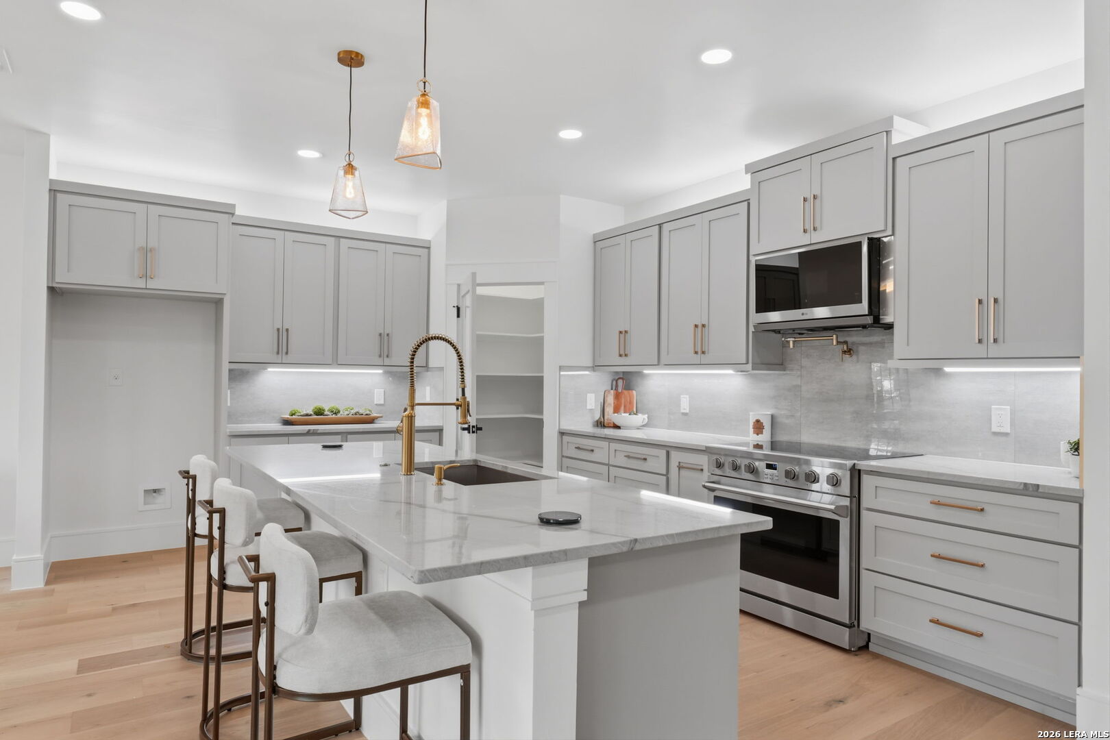 1714 Junction Ridge San Antonio TX 78248