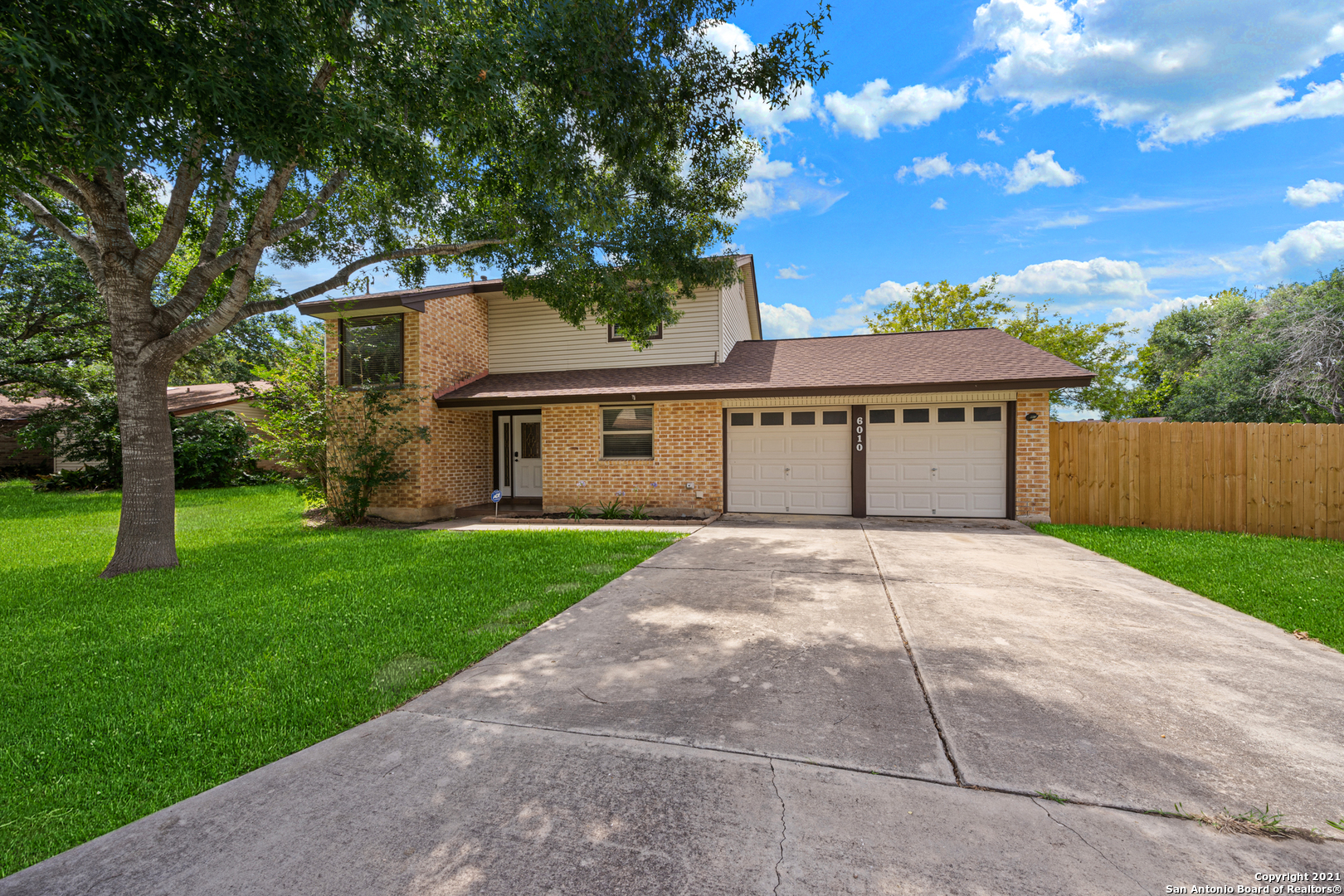 6010 Royal Wood San Antonio TX 78239