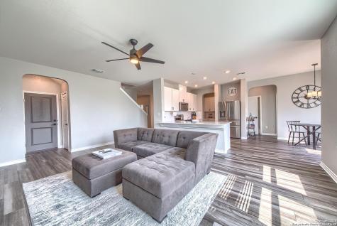 3724 Point Loma Converse TX 78109