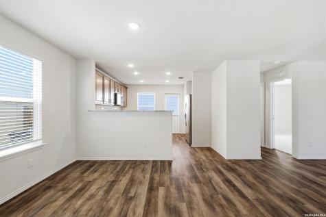 6322 Sycamore Run San Antonio TX 78219