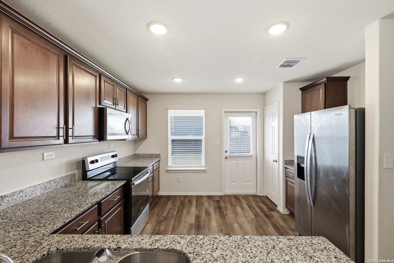 6322 Sycamore Run San Antonio TX 78219