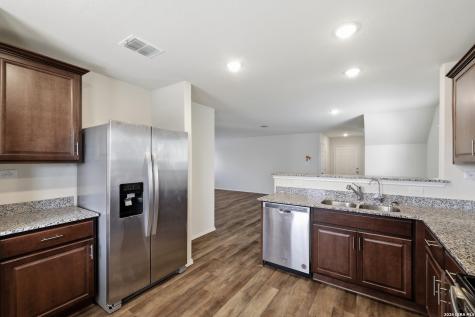 6322 Sycamore Run San Antonio TX 78219