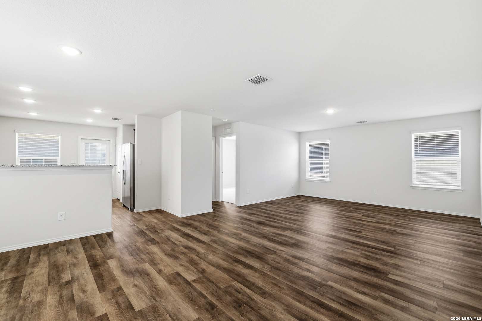 6322 Sycamore Run San Antonio TX 78219