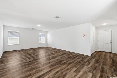 6322 Sycamore Run San Antonio TX 78219