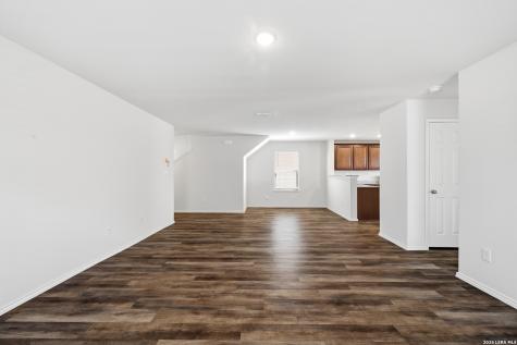 6322 Sycamore Run San Antonio TX 78219