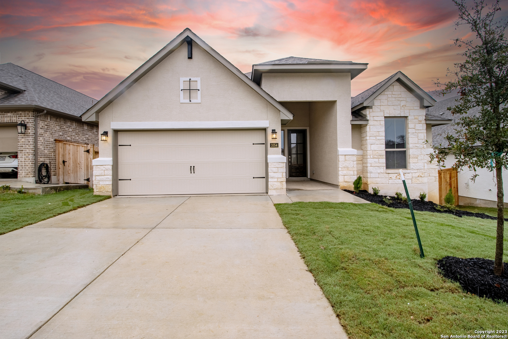 1054 Cadogan Squire San Antonio TX 78260